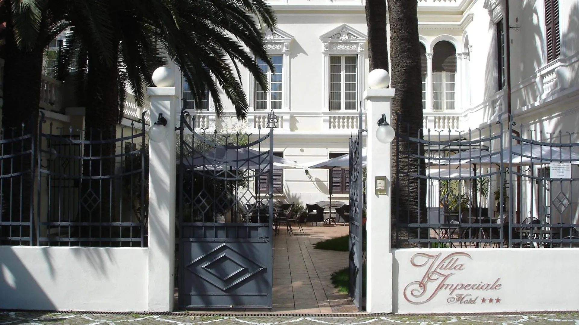 Villa Imperiale Hotel location